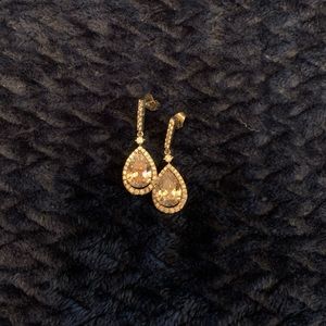 drop earrings